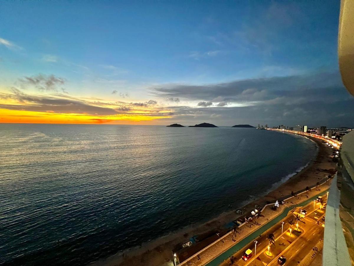 Sunset View Malecon 1404 Vista Panoramica Al Mar Apartment Mazatlan Exterior photo